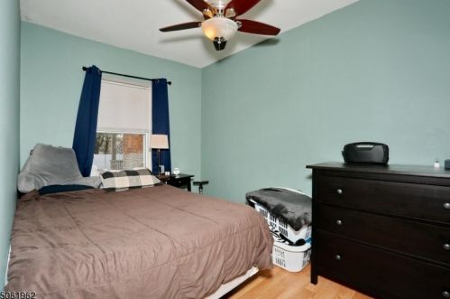 26 Tilt St, Paterson NJ 07508-1333 exterior