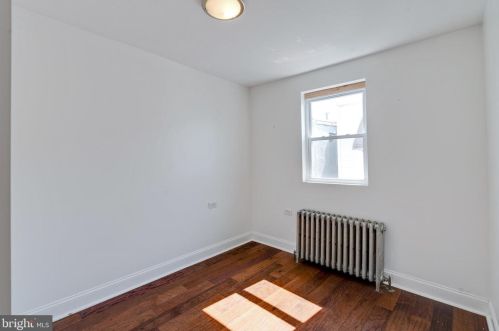 1821 Carlisle St, Philadelphia PA 19145-2307 exterior