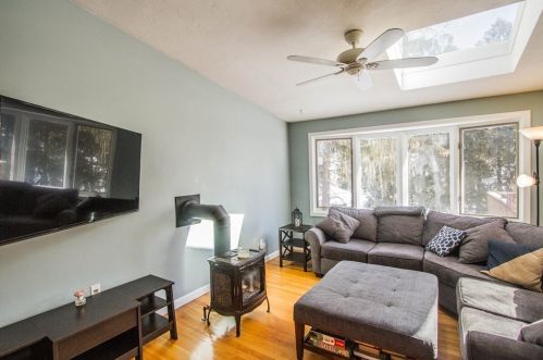 79 Deerfield St, Worcester MA 01602-4349 exterior