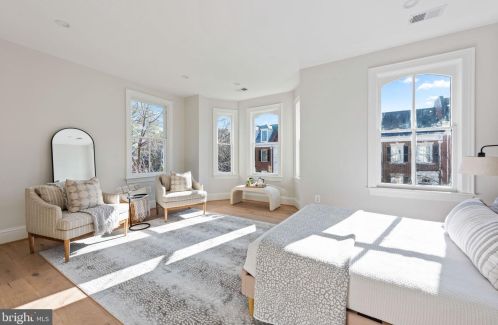 803 Cameron St, Alexandria VA  22314-2410 exterior