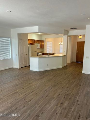 9453 Berkeley Rd, Phoenix AZ  85037-4412 exterior