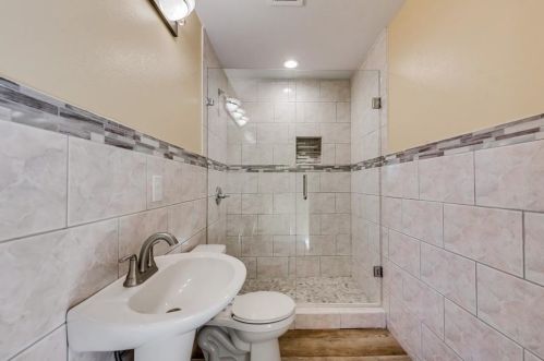 1422 Claude St, Dallas TX 75203-3326 exterior