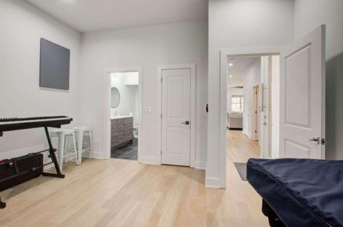 210 Mathewson Pl, Atlanta GA  30314-2629 exterior