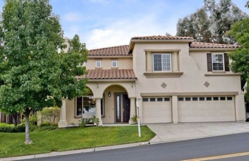 5314 Crystyl Ranch Dr, Concord, CA 94521-5447