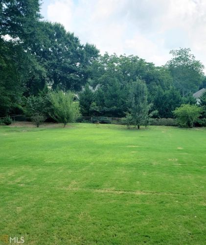 2294 Amber Wood Dr, Lithonia GA 30078-2601 exterior