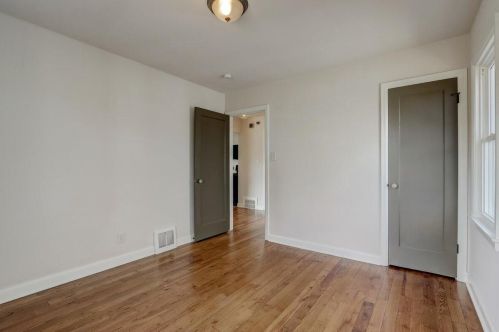 1725 55, Milwaukee WI 53214-5250 exterior