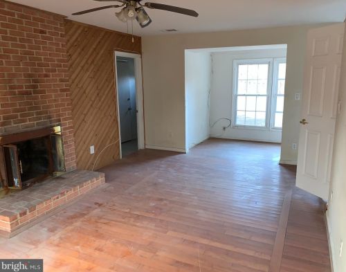 2004 Aventurine Way, Silver Spring MD 20904-5253 exterior