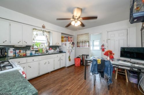 136 Butler St, Paterson NJ 07524-1925 exterior