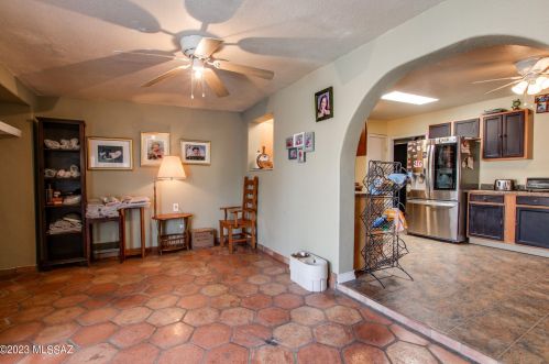 752 Edgewater Dr, Tucson AZ 85704-2412 exterior