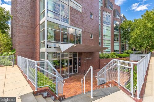 2100 11th St, Washington DC 20001-4016 exterior