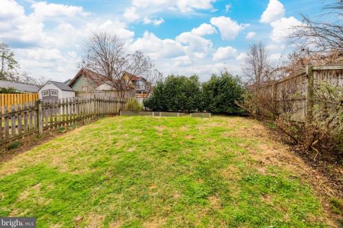 109 Raymond Ave, Alexandria VA 22301-1139 exterior