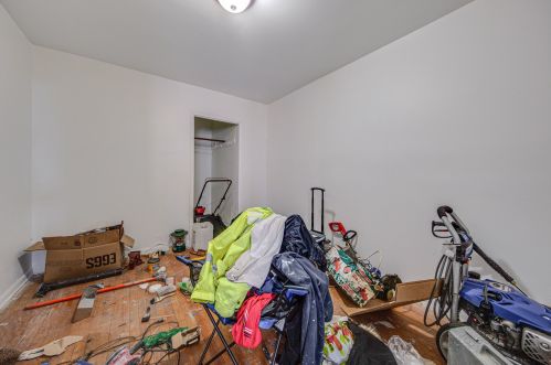 7448 Kenwood Ave, Chicago IL 60619-1427 exterior