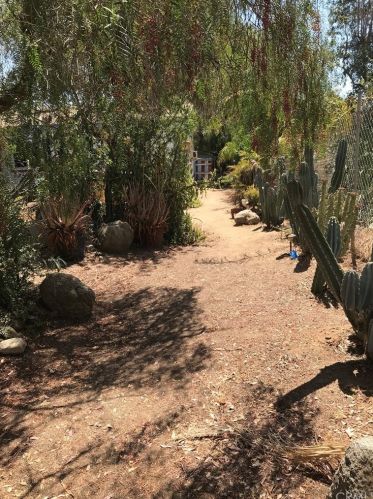 27260 Jarvis St, Perris CA 92570-8677 exterior