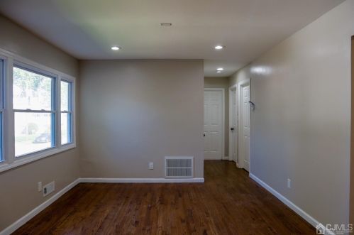 178 Louis Pl, Iselin NJ  08830-1236 exterior