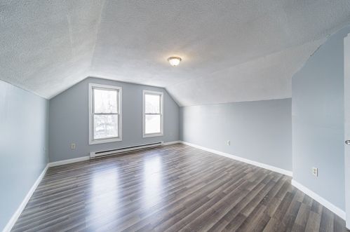 95 Dawes St, Springfield MA 01109-3042 exterior