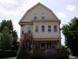 72 Pond St, Newton, MA 02458-1397