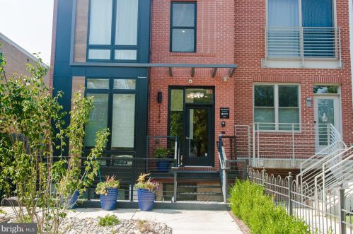 1344 Maryland Ave, Washington DC  20002-4402 exterior