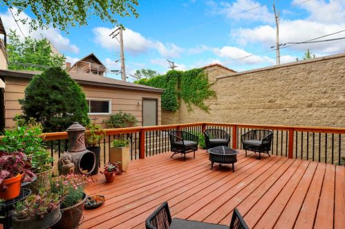 1817 Honore St, Chicago IL 60657-2007 exterior