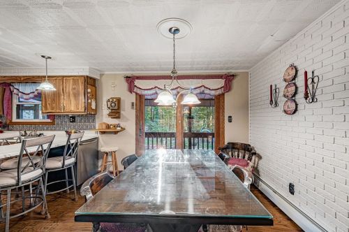 7907 Cypress St, Pittsburgh PA 15237-1931 exterior