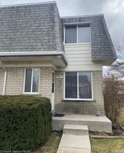 2944 Lovington Dr, Troy MI  48083-4478 exterior