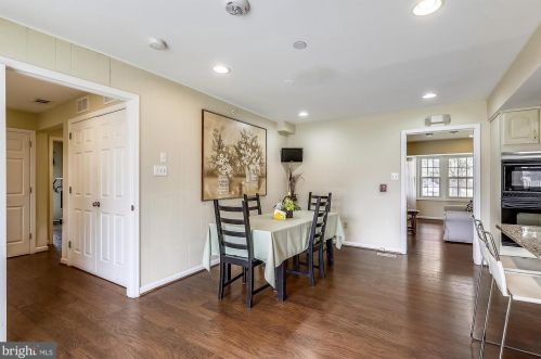 2804 Blazer Ct, Silver Spring MD 20906-2319 exterior