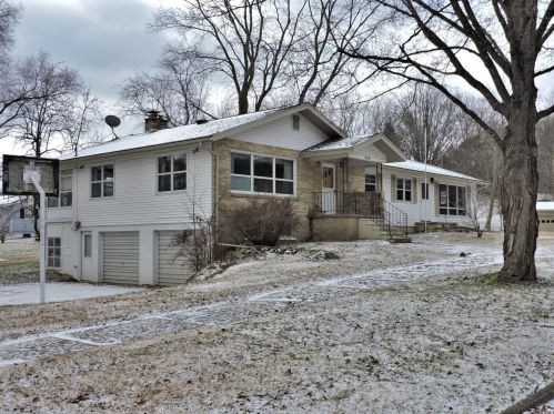 800 Magnolia St, Big Rapids MI exterior