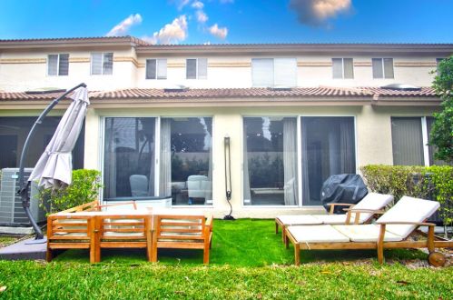 6744 Via Regina, Boca Raton FL 33433-3928 exterior