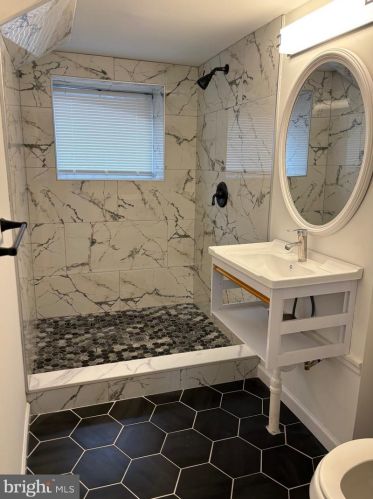 7300 Bouvier St, Philadelphia PA 19126-1535 exterior