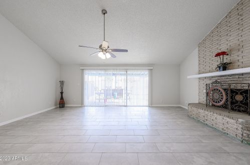 6017 42nd St, Phoenix AZ  85042-5241 exterior