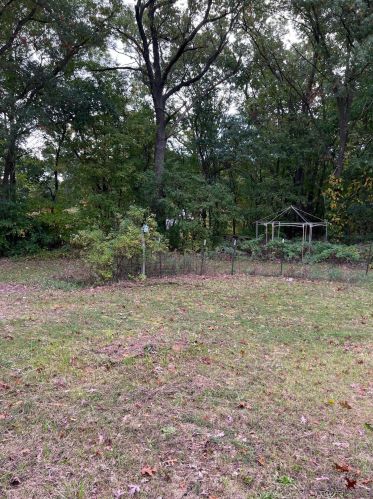 3421 Macarthur Rd, Meskegon MI 49442-1654 exterior