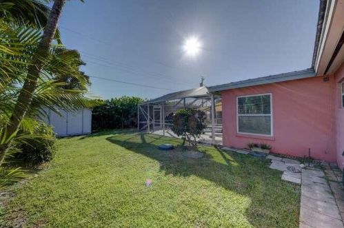 304 Bay St, Fort Pierce FL 34952-1317 exterior