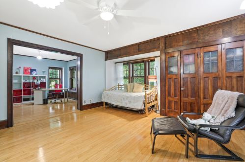 3019 Smt Ave, Milwaukee WI 53211-3463 exterior