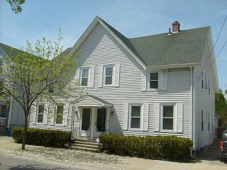 69 Regent Ave, Providence RI  02908-4637 exterior