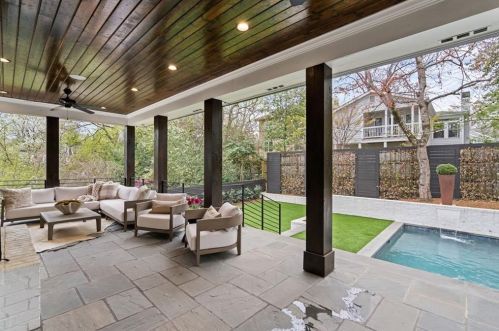 2652 Forrest Way, Atlanta GA  30305-3770 exterior