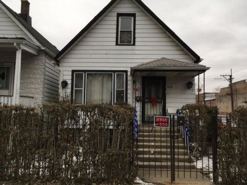 4720 Elizabeth St, Chicago, IL 60609-4209