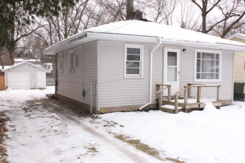 2223 Marvin Ave, Meskegon, MI 49442-2528