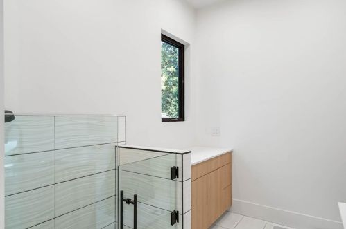 4645 Lake Forrest Dr, Atlanta GA  30342-2537 exterior