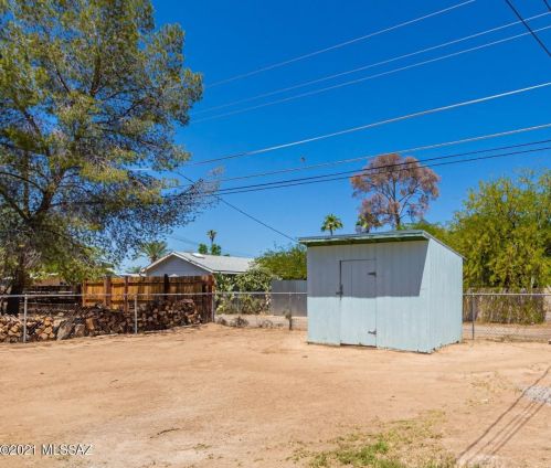 2305 19th St, Tucson AZ  85719-7016 exterior