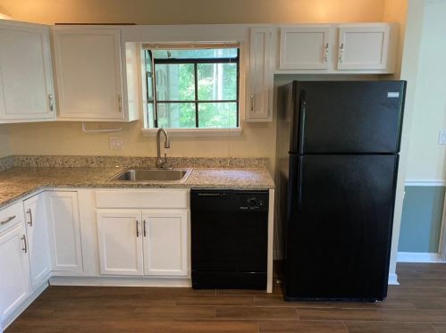 293 Triple Oaks Dr, Tucker GA 30084-2082 exterior