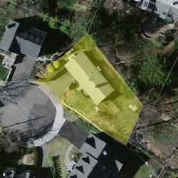 10 Doris Cir, Newton MA  02458-1929 aerial view