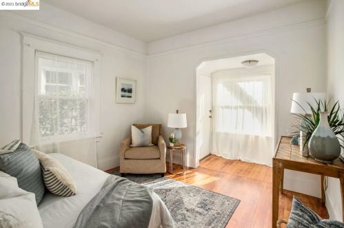 3301 Claremont Ave, Berkeley CA 94705-2710 exterior