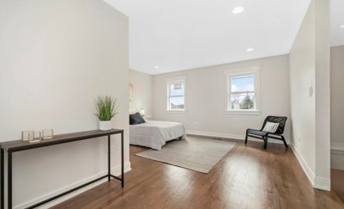 1837 Mozart St, Chicago IL 60647-5111 exterior