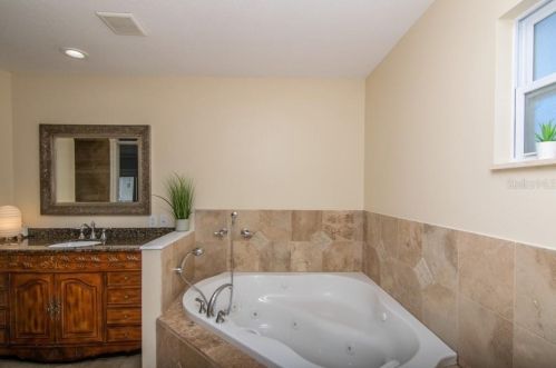 3816 Leona St, Tampa FL 33629-7824 exterior