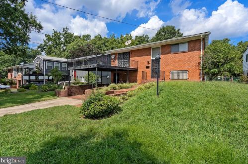 3208 Pope St, Washington, DC 20020-2318