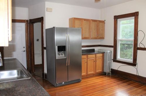 1078 Blvd, Hartford CT 06119-1714 exterior