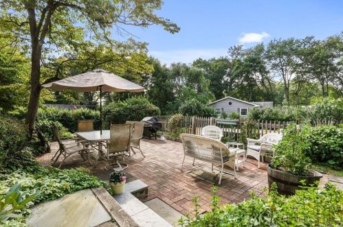 1 Lincoln Dr, Poughkeepsie NY 12601-6004 exterior