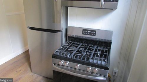 145 Hamilton Ave, Trenton NJ  08609-2713 exterior