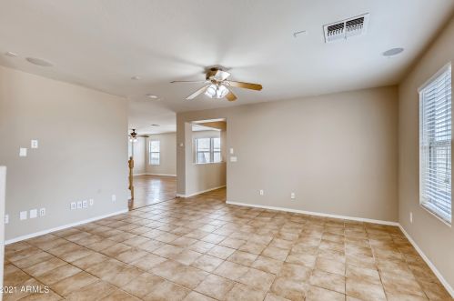 9009 6 St, Phoenix AZ 85020-3502 exterior