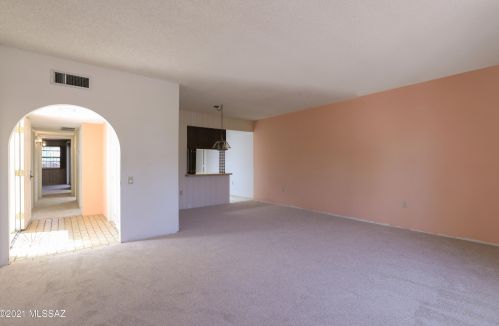 641 Paseo Del Prado, Green Valley AZ 85614-1974 exterior