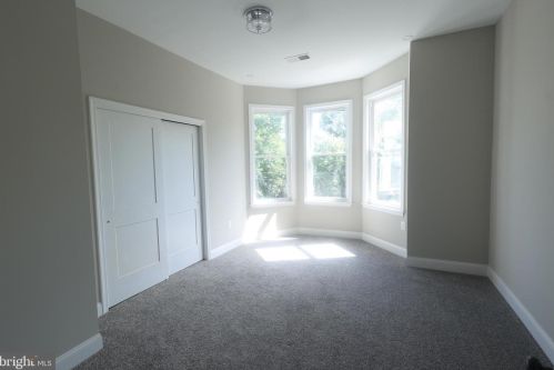 2525 Cumberland St, Philadelphia PA  19125-3100 exterior